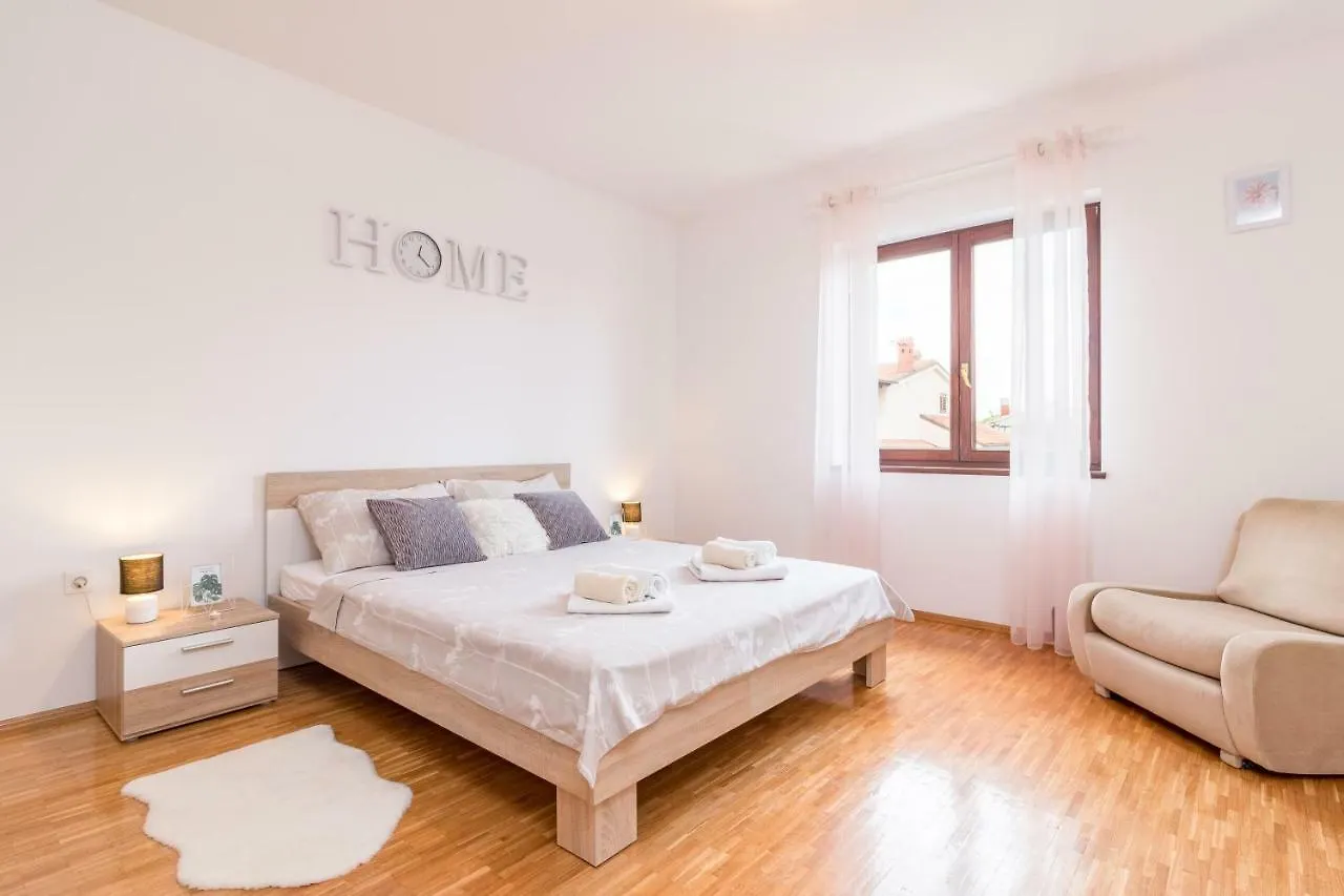 Apartments Rede Pola